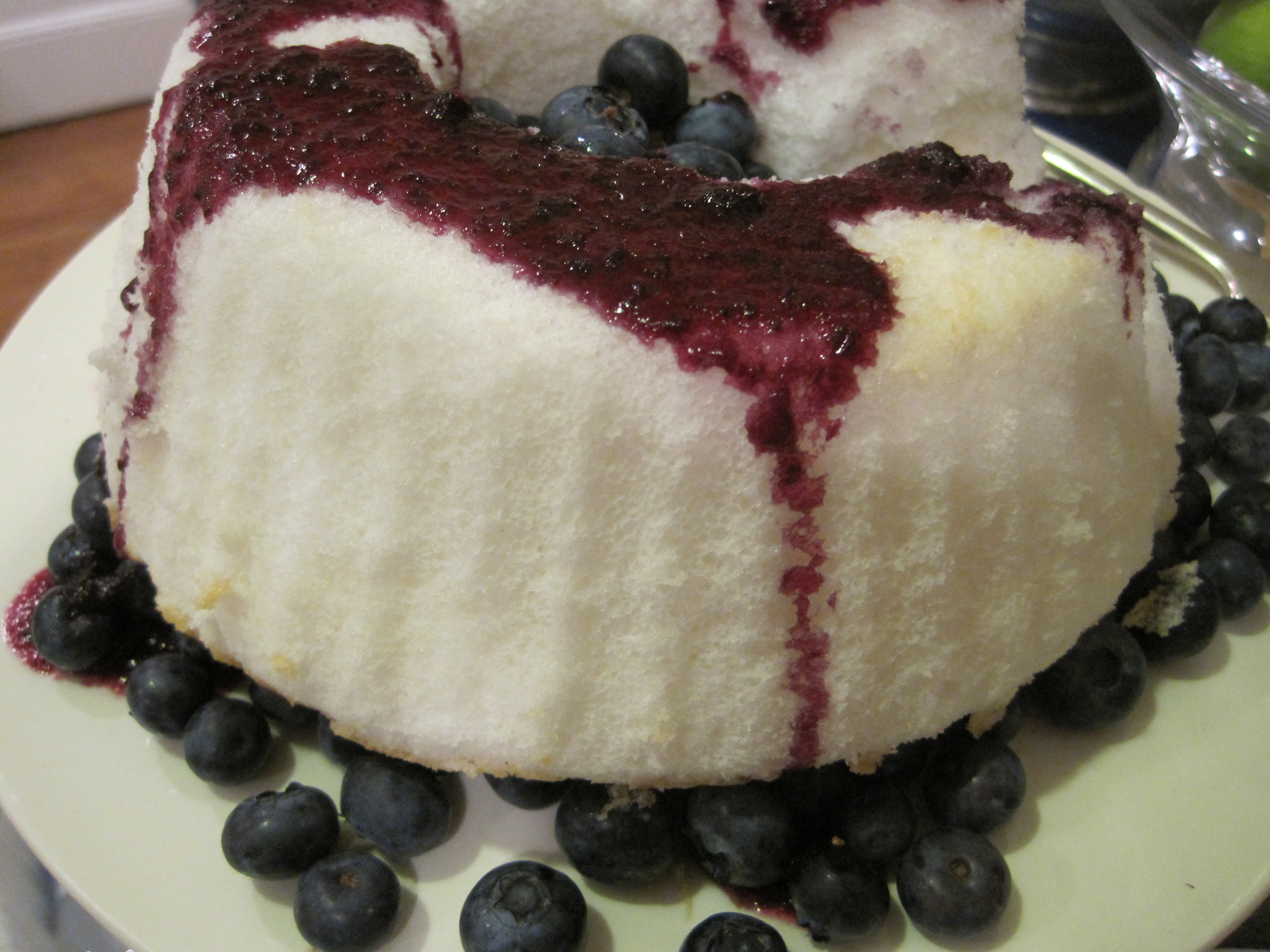 blueberry-angel-food-cake-emmas-pantry.j